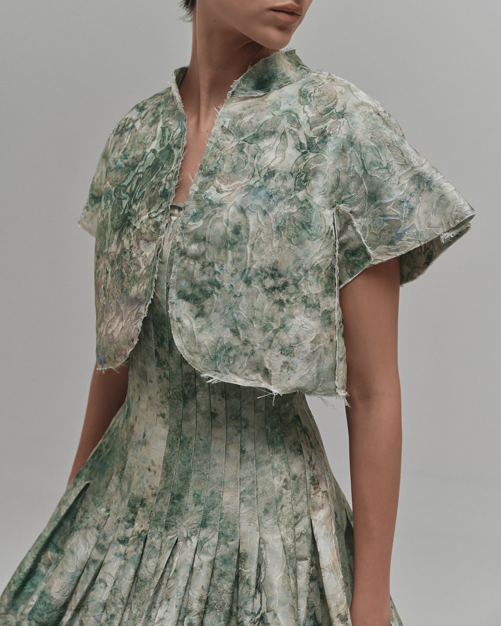 "GENCIANA" MINI CAPE